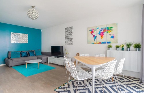 Universite Apartment | Large 2br with parking and terrace in Nanterre nearby La Défense - Welkeys