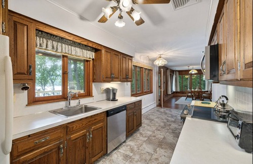 Swartswood House | Large (3500 sf), lakefront retreat. Close to skiing and hiking.