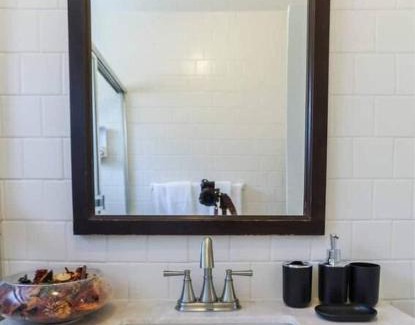 Pico - Robertson House | Large 5 BR- Beverly Hills Adj