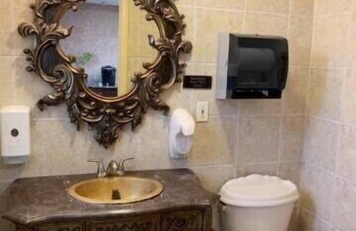 Hunter Cabin | Large 9 Bed 11 Bath Private Lodge, 1.5 Miles To Hunter Mountain W Bar & Games