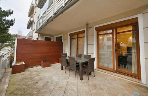 Jelitkowo Apartment | Large and Luxury 3city Apartment in Gdańsk with Two Terraces by Noclegi Renters