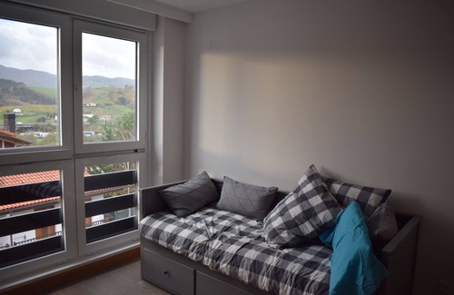 Zarautz Apartment | Large apartment in a beautiful coastal setting