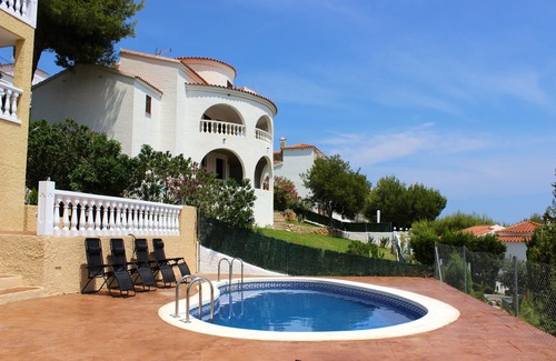 Alcossebre Villa | Large, Beautiful Detached Villa, Private Pool, Garden And Close Sea Views