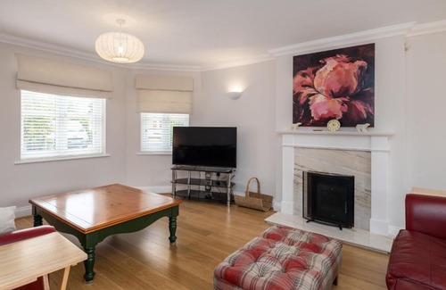 Ely House | Large detached Cambridgeshire Countryside Home