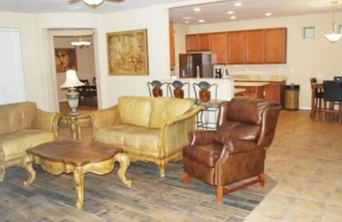 Phoenix House | Large extended stay 5 bedroom home, North Phoenix