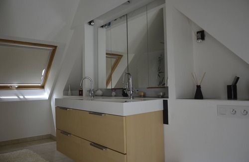 Berric House | Large gîte for groups of friends or large families