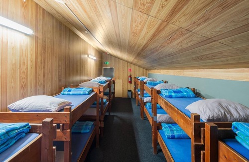 Zwiggelte House | Large group house in Drenthe with bar and playing field