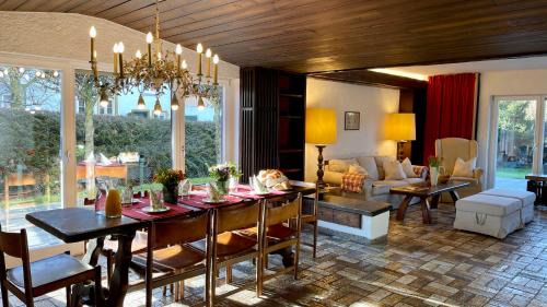 Lenggries Apartment | Large holiday apartment with sauna, terrace, garden and open fireplace