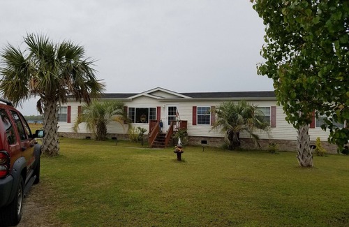 Carteret County House | Large home 15 min from ocean, 5 min to boat launch