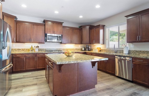 Temecula House | Large Luxury Executive Home in Exclusive Morgan Heights Neighborhood