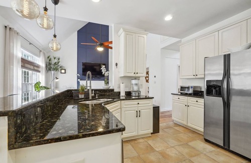 Tyrone House | Large Modern 4 Bdrm Home w/fenced Yard, Near Peachtree City, & Pet-Friendly!