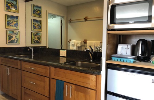 Enchanted Lake Apartment | Large & Private 1B/1B studio, fixed rate, 30-day lease, short term available.
