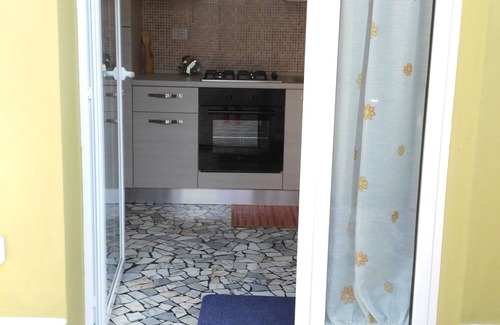 Fano Apartment | Large private courtyard. Beach agreement, bike rental, pizzeria. free WIFI