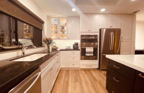 North Ridge House | Large Relaxing Property With Pool - Hot Tub and 2 Living Areas