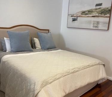 Grays Point Bed & Breakfast | Large Riverside Studio Retreat