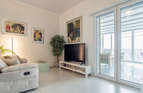 Casa Santa Apartment | Large seaview penthouse with private parking