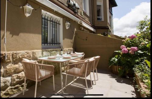 Algorta Apartment | Large terrace 3 minutes from the beach