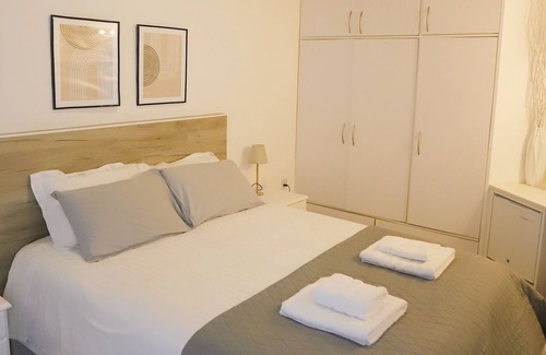 Pano Lefkara House | Large villa with 4 bedrooms and large inner yard. Perfect for your gateaways!