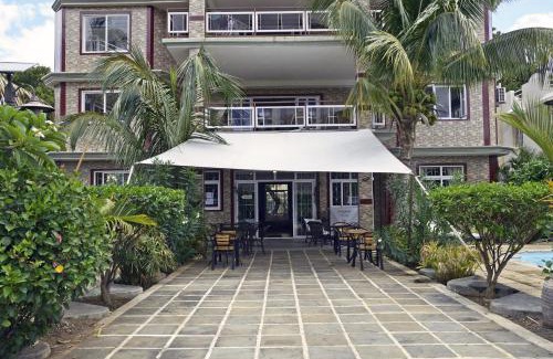 Flic-en-Flac Bed & Breakfast | Lariad BnB