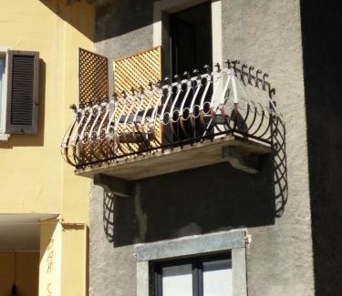 Moltrasio House | Larian Chalet