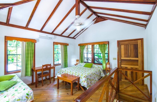 Antoneys Cay Hotel | Las Rocas Resort And Dive Center
