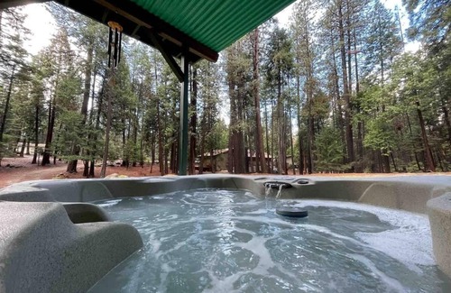Shingletown Cabin | Lassen A-Frame Cabin w/Hot Tub