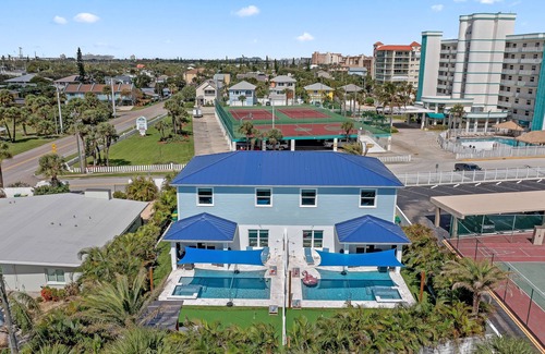 Avon By The Sea House | Launch Pad 5/4.5 with En Suites- Beach access