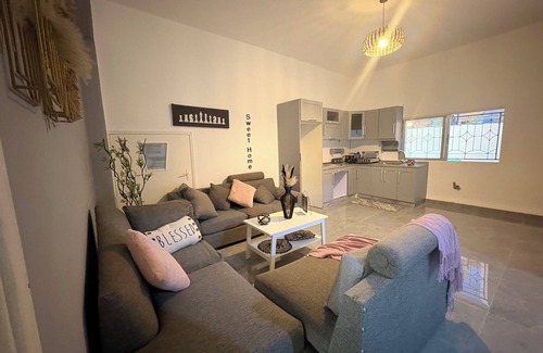 Madaba House | Laura's Cozy HOME City Cinter