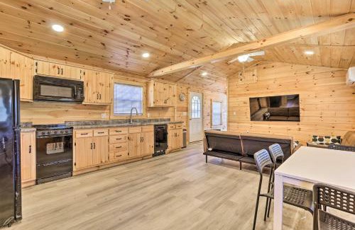 Laurelville House | Laurelville Cabin Less Than 11 Mi to Old Mans Cave!