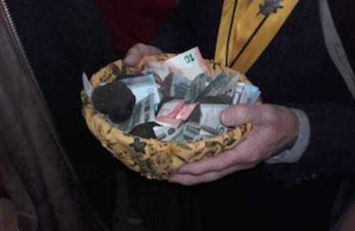 Valreas House | Lavender+Cicadas+Olive trees, Mas Le Moulin Neuf