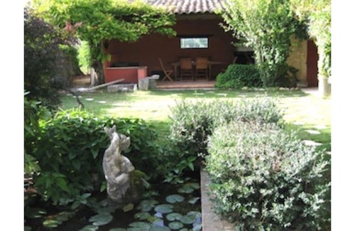 Valreas House | Lavender+Cicadas+Olive trees, Mas Le Moulin Neuf