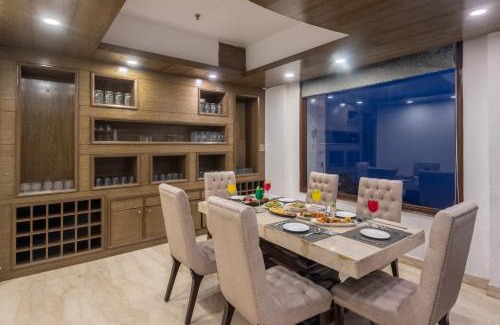 The Mall Road Resort | Lawrence Solitaire Resort, Mall road, Mussoorie