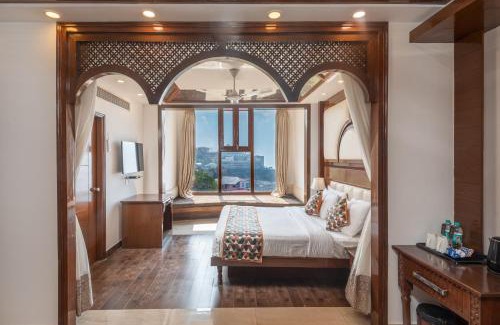 The Mall Road Resort | Lawrence Solitaire Resort, Mall road, Mussoorie