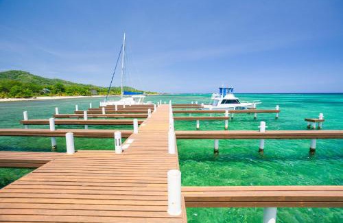 Lawson Rock Apartment | Lawson Rock - Angelfish 100 Condo