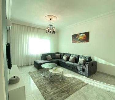 Al Jubeiha Apartment | Layal's apartment