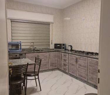 Al Jubeiha Apartment | Layal's apartment