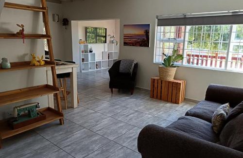Wavecrest Apartment | Lazy Days Apartments - Jeffreys Bay