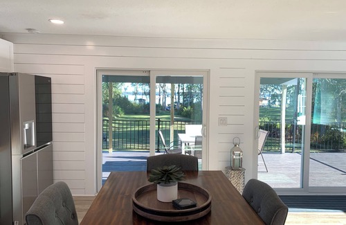 Florahome House | Lazy Days Lake Retreat