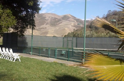 Paicines House | Lazy Hog Inn located on a Spacious Ranch - 10 Miles to Pinnacles National Park