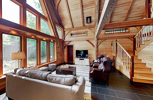 Franklin House | Lazy Lumberjack Grande
