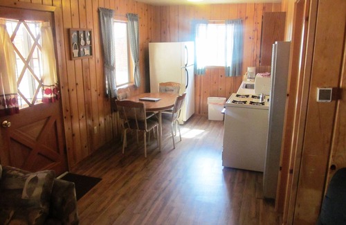 Pinetop-Lakeside Cabin | Lazy Oaks Resort