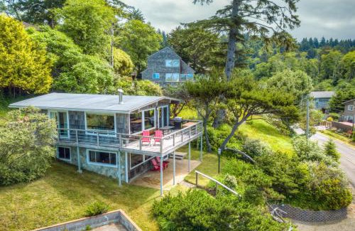Neahkahnie Beach House | Lazy Pine