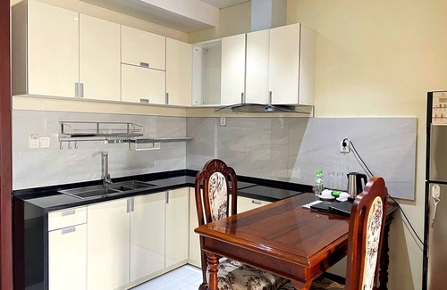 Daun Penh Hotel | LCS Hotel & Apartment