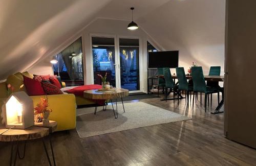 Sikorzyno Apartment | Leśniczówka na Kaszubach - Apartament do 12 osób, balia na wyłączność