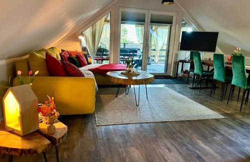 Sikorzyno Apartment | Leśniczówka na Kaszubach - Apartament do 12 osób, balia na wyłączność