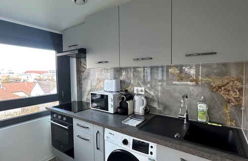 Riedisheim Apartment | * Le 13 * Nouveau T3 rénové au calme belle vue