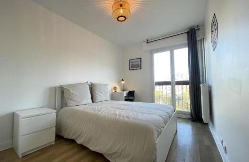 Nord - Gare Apartment | Le Bary - 10p - 100m2 - Gare - Parking Privé Gratuit