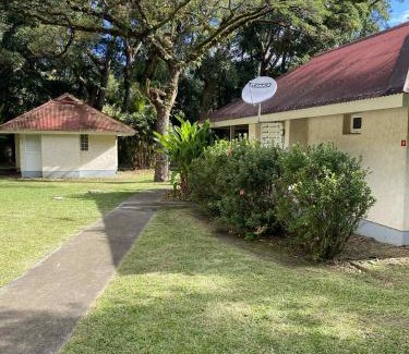 South Province Apartment | Le BUNGALOW CALEDONIEN DE SARRAMEA DEPAYSEMENT