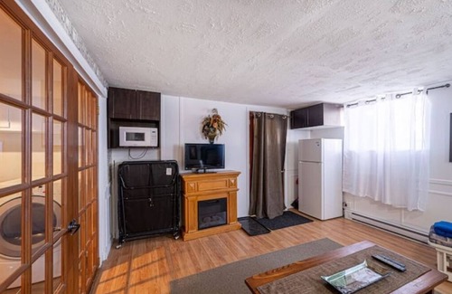 La Riviere-du-Nord Regional County Municipality House | Le bungalow Des Hauteurs Free Parking, Fast WI-Fi