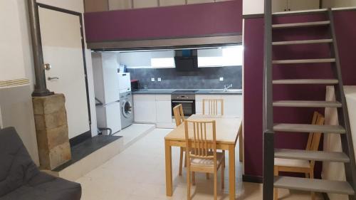 Vayrac Apartment | Le Cadurci 1 - Joli studio mezzanine